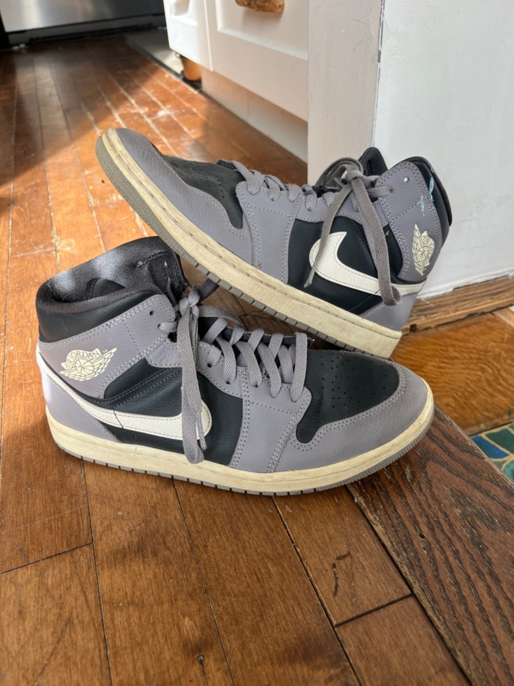 Nike Air Jordan 1 High - Gray, Black & White Woman’s Sneakers